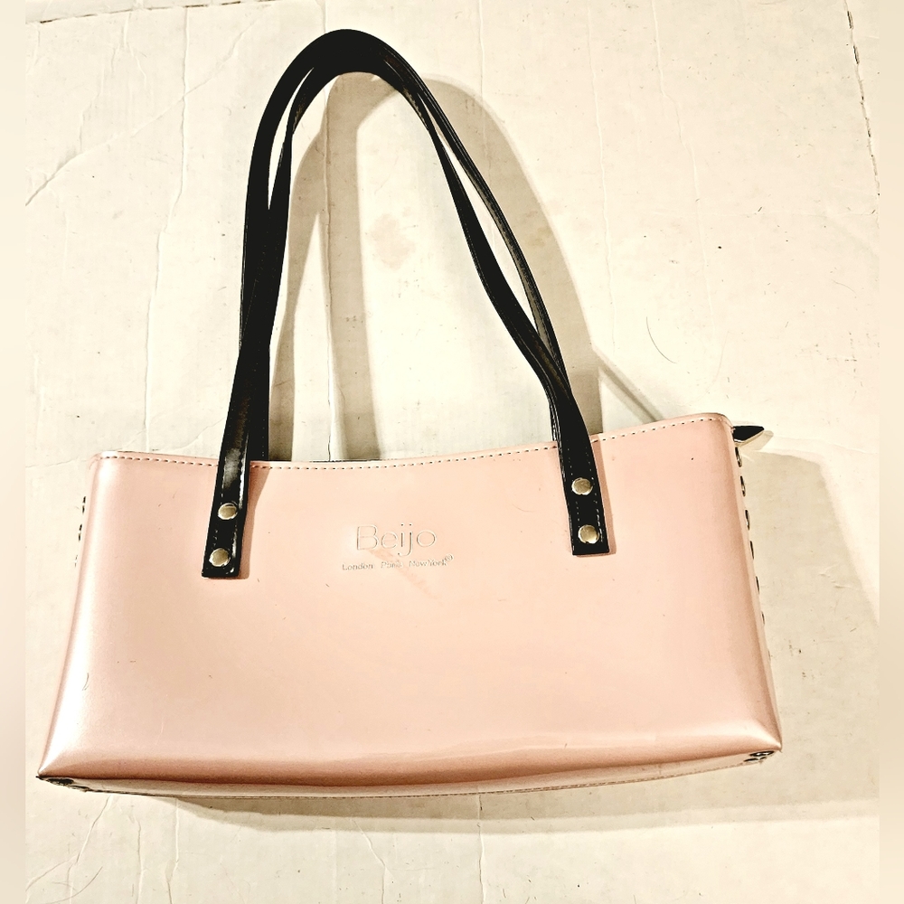 Beijo soft pink patent leather silver round hardware black straps should purse
